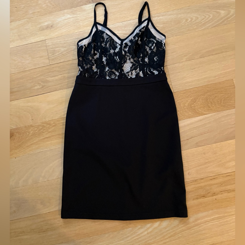 Forever 21 Black and Cream Dress Top
